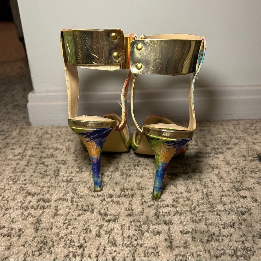Steve Madden Peggie Tie-Dye Pointed Toe Gold Ankle Strap Heels Size 7.5